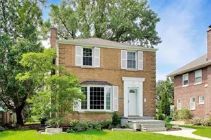 310 S Delphia Ave, Park Ridge, IL 60068 - Photo 2