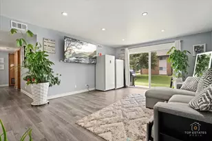 11B Kingery Quarter Dr, Willowbrook, IL 60527 - Photo 10