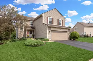 1211 N Lancaster Circle N, South Elgin, IL 60177 - Photo 1