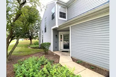 84 Harvest Gate, Lake in the Hills, IL 60156 - Photo 2