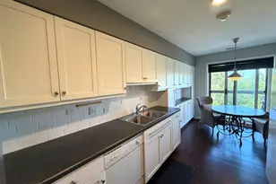 501 Lake Hinsdale Dr, Willowbrook, IL 60527 - Photo 2