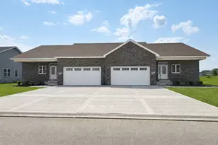 25136 S Westwind Dr, Channahon, IL 60410 - Photo 1