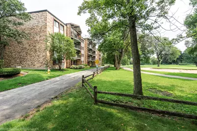 1400 N Yarmouth Place #413, Mount Prospect, IL 60056 - Photo 52