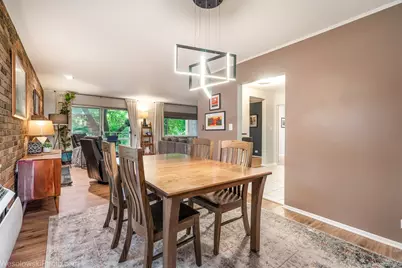 360 Claymoor Road #2C, Hinsdale, IL 60521 - Photo 4