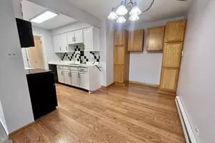 9800 S Karlov Ave, Oak Lawn, IL 60453 - Photo 6