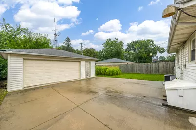 431 N Ridgemoor Avenue, Mundelein, IL 60060 - Photo 22