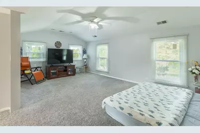 520 Highland Grove Drive, Buffalo Grove, IL 60089 - Photo 10