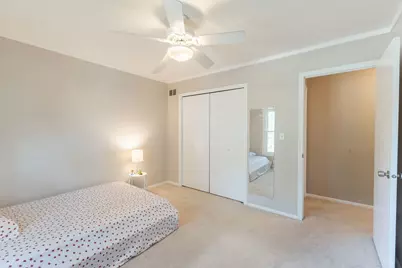 520 Highland Grove Drive, Buffalo Grove, IL 60089 - Photo 14