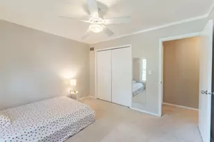 520 Highland Grove Dr, Buffalo Grove, IL 60089 - Photo 14