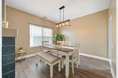 1080 Delta Drive #1080, Elgin, IL 60123 - Photo 6