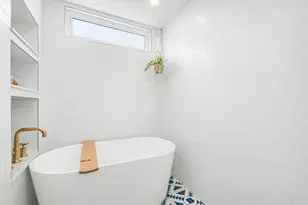 2254 N Central Park Ave, Chicago, IL 60647 - Photo 24