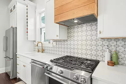 2254 N Central Park Avenue, Chicago, IL 60647 - Photo 12