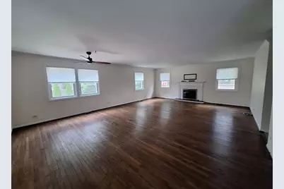 650 Twisted Oak Lane, Buffalo Grove, IL 60089 - Photo 6