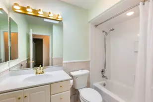 650 Twisted Oak Ln, Buffalo Grove, IL 60089 - Photo 10
