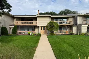 15801 Orlan Brook Dr, Orland Park, IL 60462 - Photo 2