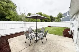 2034 Westview Ln, Round Lake Beach, IL 60073 - Photo 6