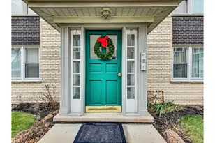 7235 N Hamilton Ave, Chicago, IL 60645 - Photo 4