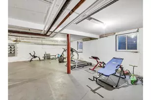 7235 N Hamilton Ave, Chicago, IL 60645 - Photo 22