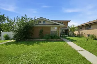 2420 Elm St, River Grove, IL 60171 - Photo 2