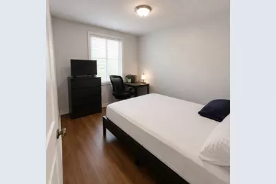644 W Oakdale Avenue #1F, Chicago, IL 60657 - Photo 4