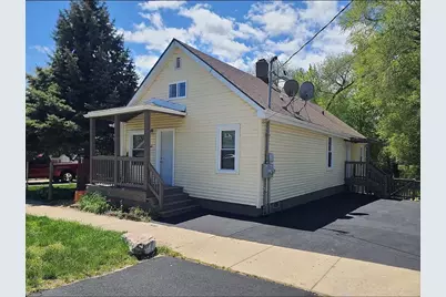 668 S Lincoln Avenue, Waukegan, IL 60085 - Photo 1