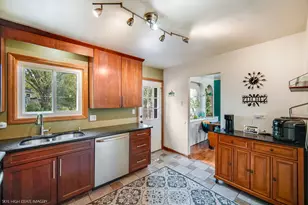 2905 Edgewood Pkwy, Woodridge, IL 60517 - Photo 6
