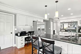 127 Michelle Pl, Schaumburg, IL 60173 - Photo 28