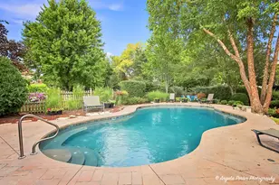 127 Michelle Pl, Schaumburg, IL 60173 - Photo 34
