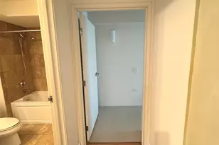 9725 Woods Dr, Skokie, IL 60077 - Photo 14