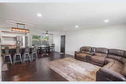 10004 NW Circle Drive, Richmond, IL 60071 - Photo 2
