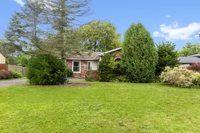 536 Thompson Avenue, Winthrop Harbor, IL 60096 - Photo 1