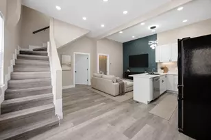 2407 S Albany Ave, Chicago, IL 60623 - Photo 4