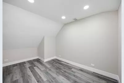2407 S Albany Avenue, Chicago, IL 60623 - Photo 40