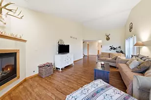 617 Enclave Ln, Manteno, IL 60950 - Photo 6