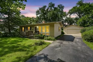 2402 Manor Ln, McHenry, IL 60051 - Photo 1