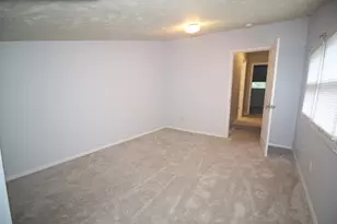 1530 Hunt Dr, Normal, IL 61761 - Photo 16