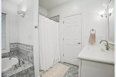 1682 N 2501st Road, Ottawa, IL 61350 - Photo 16