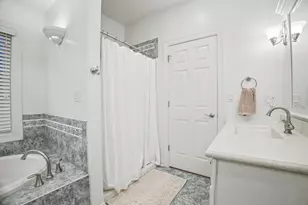 1682 N 2501st Rd, Ottawa, IL 61350 - Photo 16
