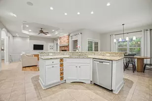 1682 N 2501st Rd, Ottawa, IL 61350 - Photo 10