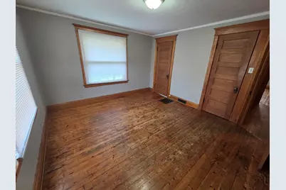204 W Locust Street #3, Dekalb, IL 60115 - Photo 8