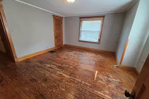 204 W Locust St, Dekalb, IL 60115 - Photo 10