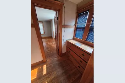 204 W Locust Street #3, Dekalb, IL 60115 - Photo 2
