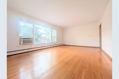 2308 W Birchwood Avenue #1W, Chicago, IL 60645 - Photo 2