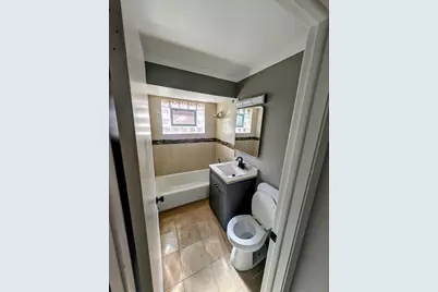 9125 Sahler Avenue #2W, Brookfield, IL 60513 - Photo 4
