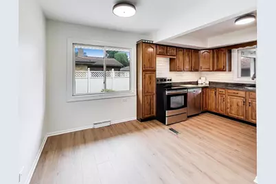 3N361 N Howard Avenue, Elmhurst, IL 60126 - Photo 8