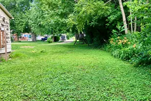 513 E Main St, Morrison, IL 61270 - Photo 24