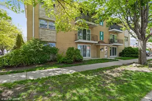 5534 W Bryn Mawr Ave, Chicago, IL 60646 - Photo 2