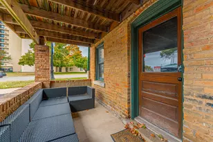 114 W Locust St, Bloomington, IL 61701 - Photo 30
