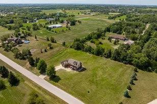 24340 S Pine Ridge Dr, Monee, IL 60449 - Photo 2