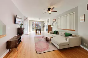 1112 W Fry St, Chicago, IL 60642 - Photo 4